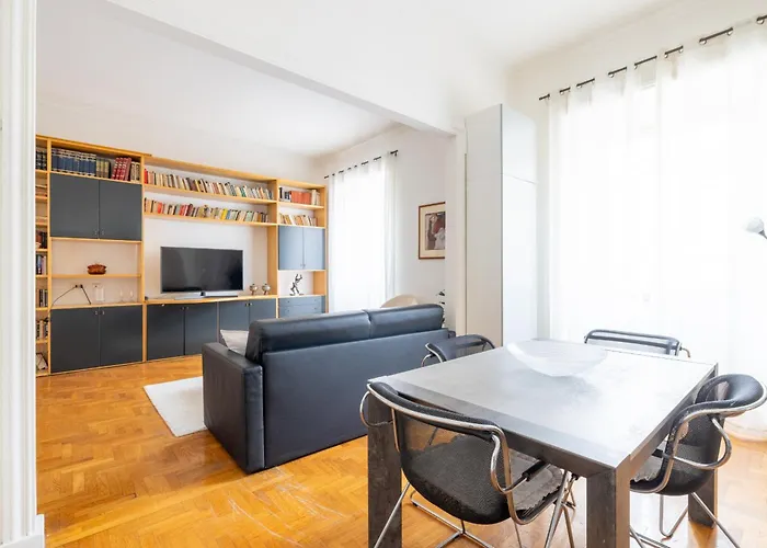 Daire Domus Giulia Roma
